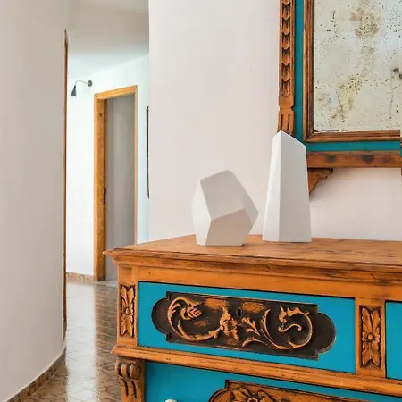 Ixia Villa *